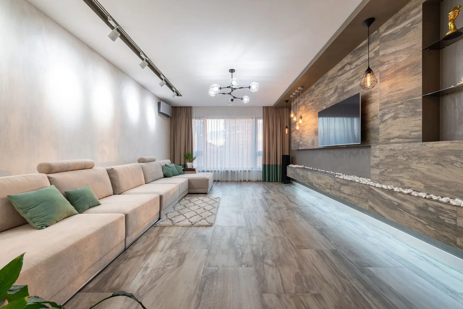 Apartamento 2 dormitórios à venda em Jardim Dona Sinhá, São Paulo — Sala de estar