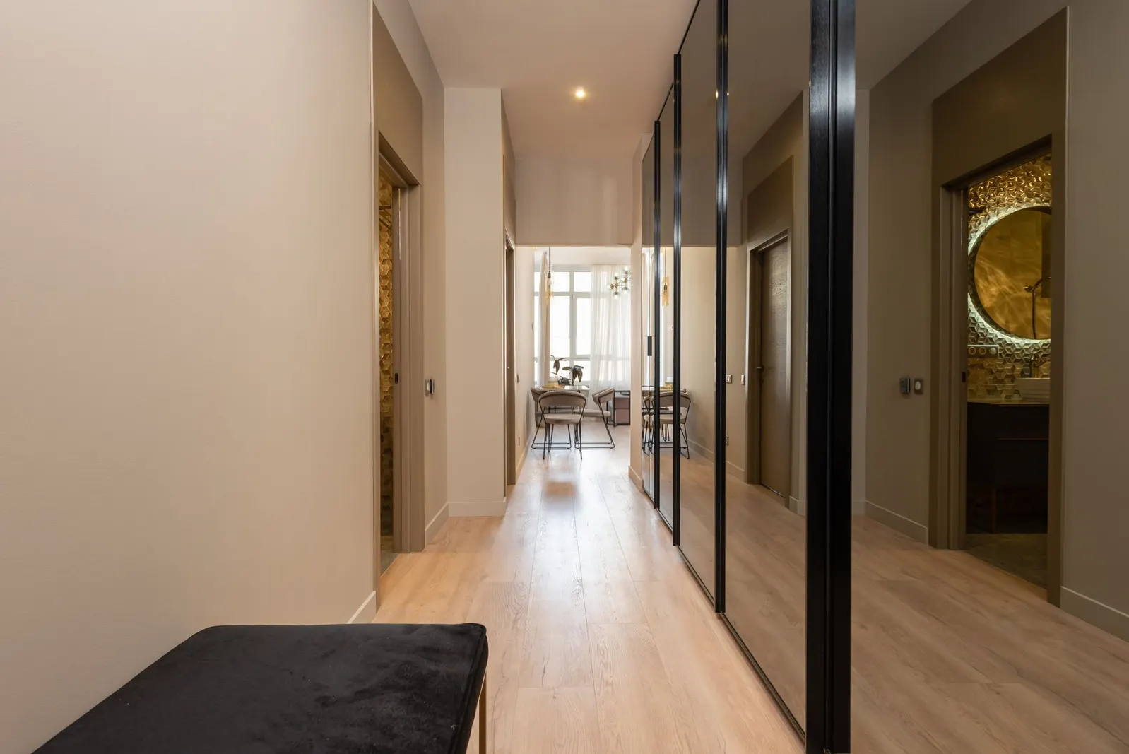 Apartamento 4 dormitórios à venda em Jardim Dona Sinhá, São Paulo — Hall de entrada