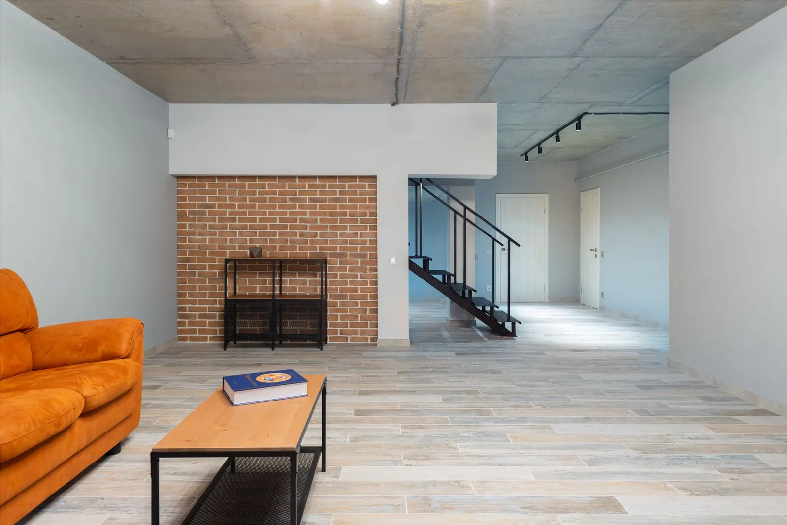 Studio à venda em Francisco Capara, São Paulo — Sala de estar