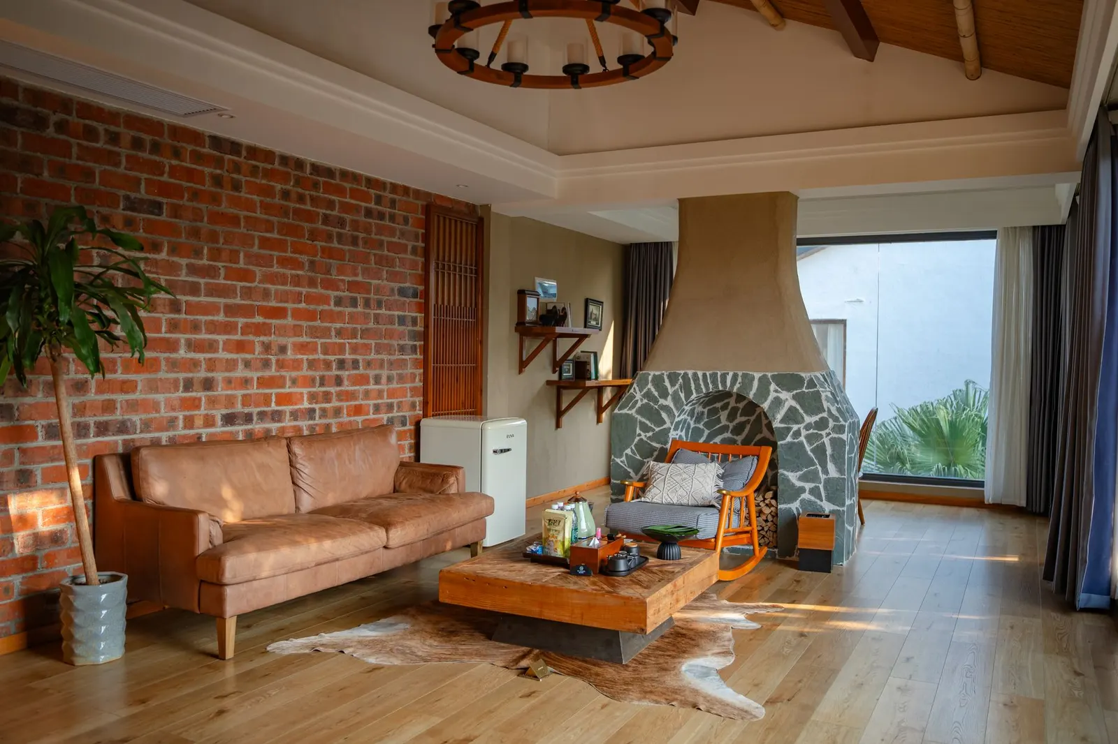 Casa 4 dormitórios à venda em Regina, São Paulo — Sala de estar