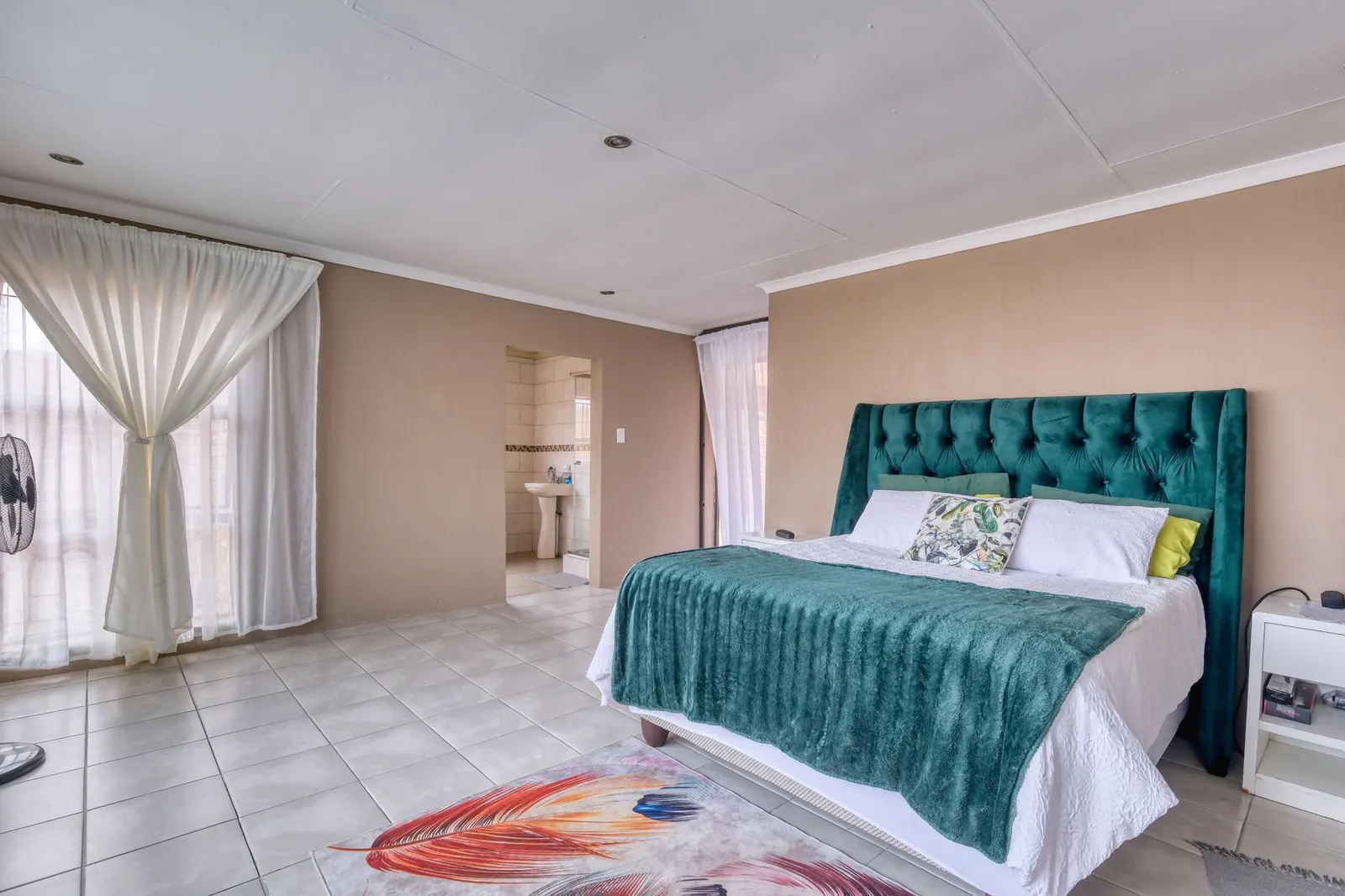 Casa 2 dormitórios para locação em Jardim Rosana, São Paulo — Suíte