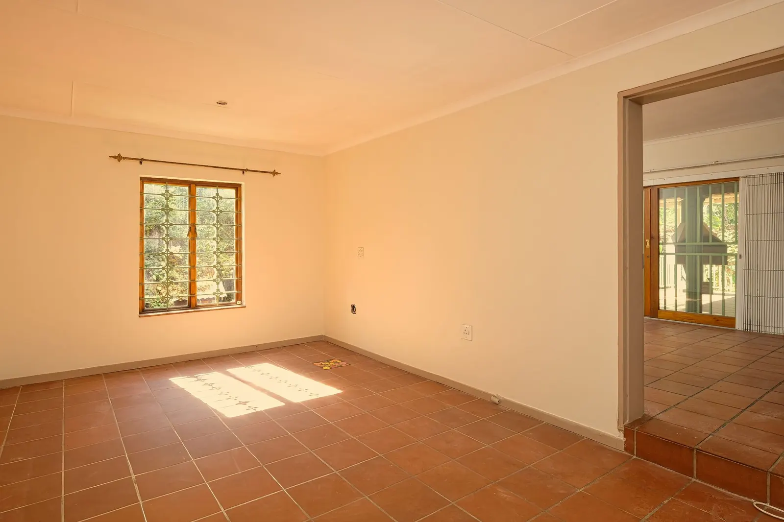 Casa 2 dormitórios para locação em Jardim Rosana, São Paulo — Sala de jantar