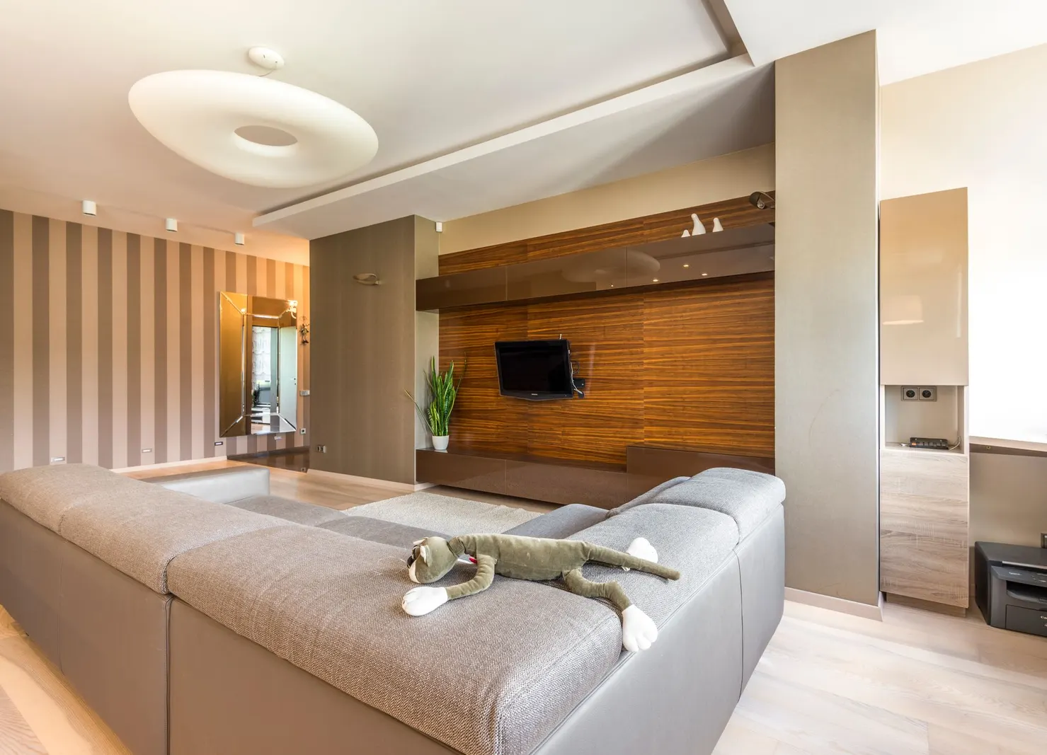 Apartamento 2 dormitórios à venda em Pantanal 2, São Paulo — Sala de estar