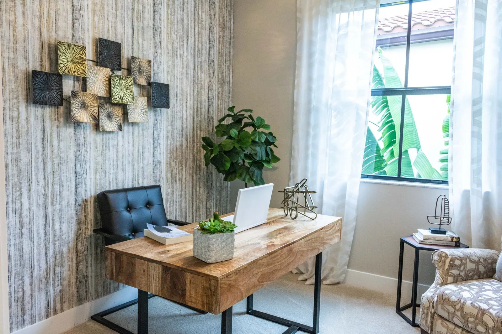 Apartamento 3 dormitórios à venda em Jardim Fanganiello, São Paulo — Escritório