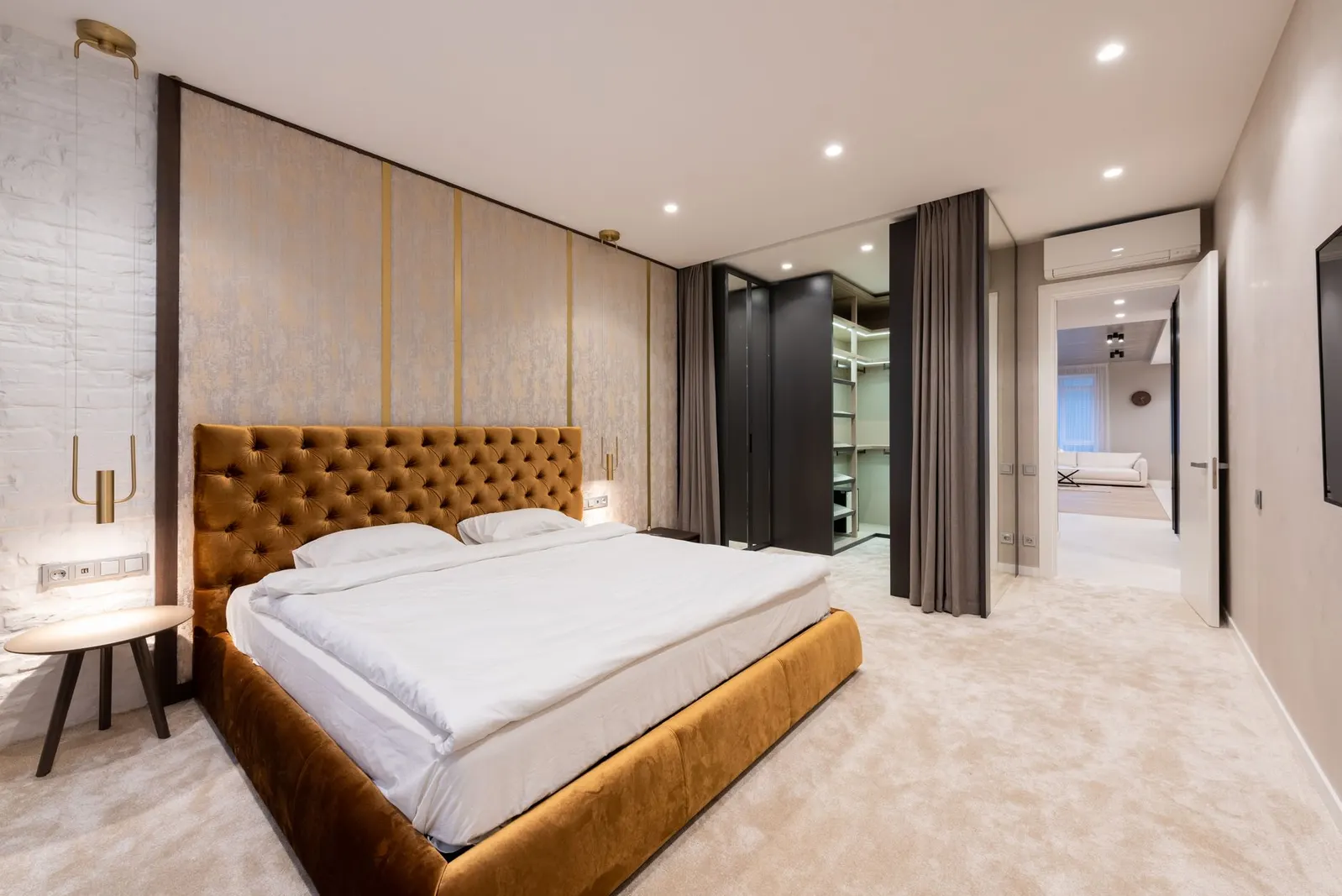 Apartamento 4 dormitórios à venda em Jardim Presidente, São Paulo — Quarto