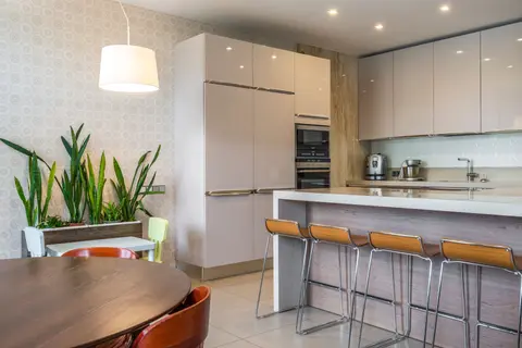 Apartamento 2 dormitórios para locação em Guavirituba, São Paulo