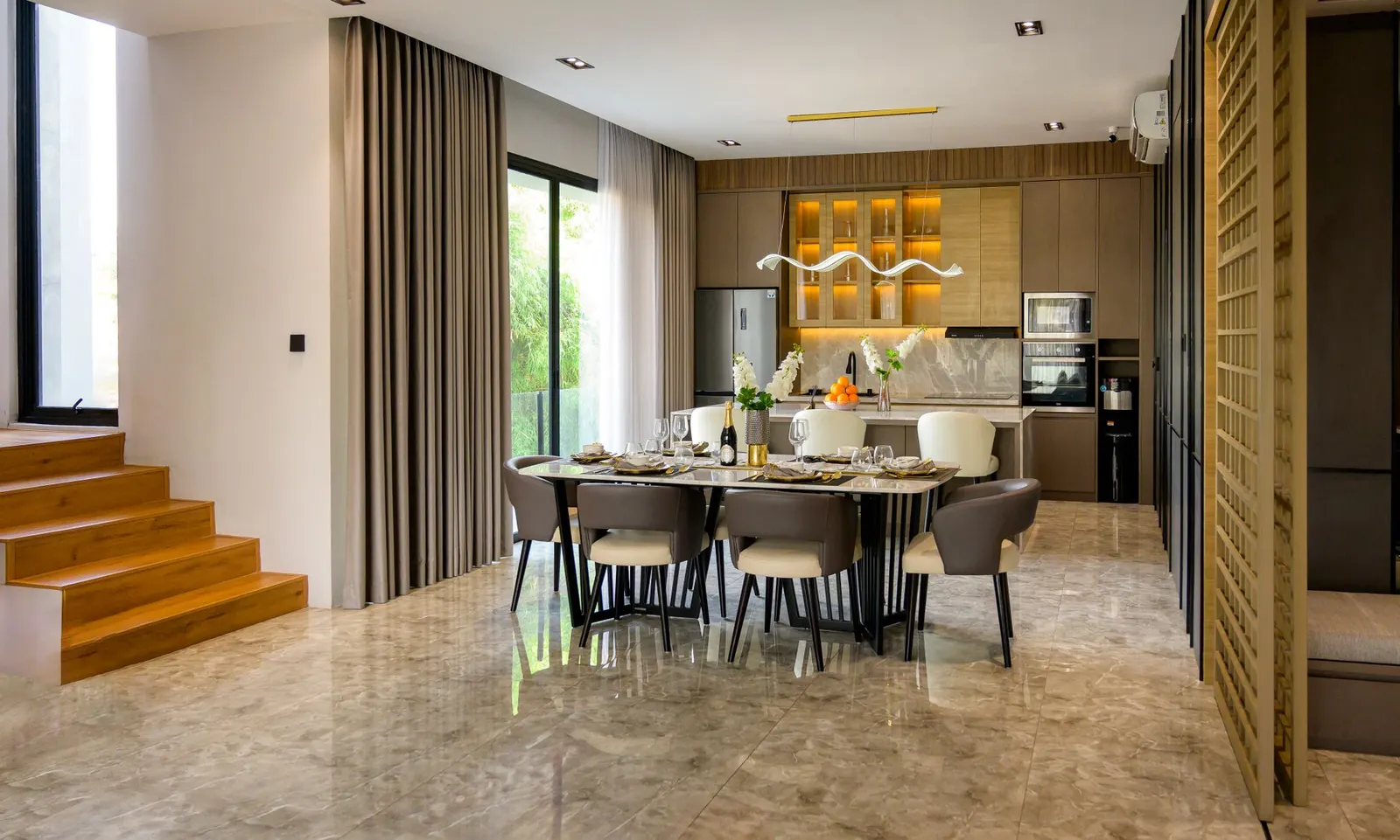 Casa 5 dormitórios à venda em Jardim Felicidade, São Paulo — Sala de jantar