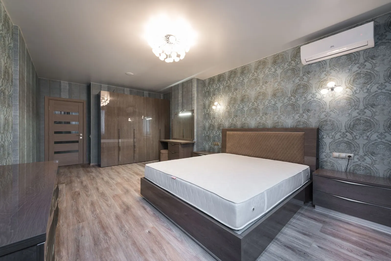 Apartamento 2 dormitórios à venda em Jardim Mendes Gaia I, São Paulo — Suíte
