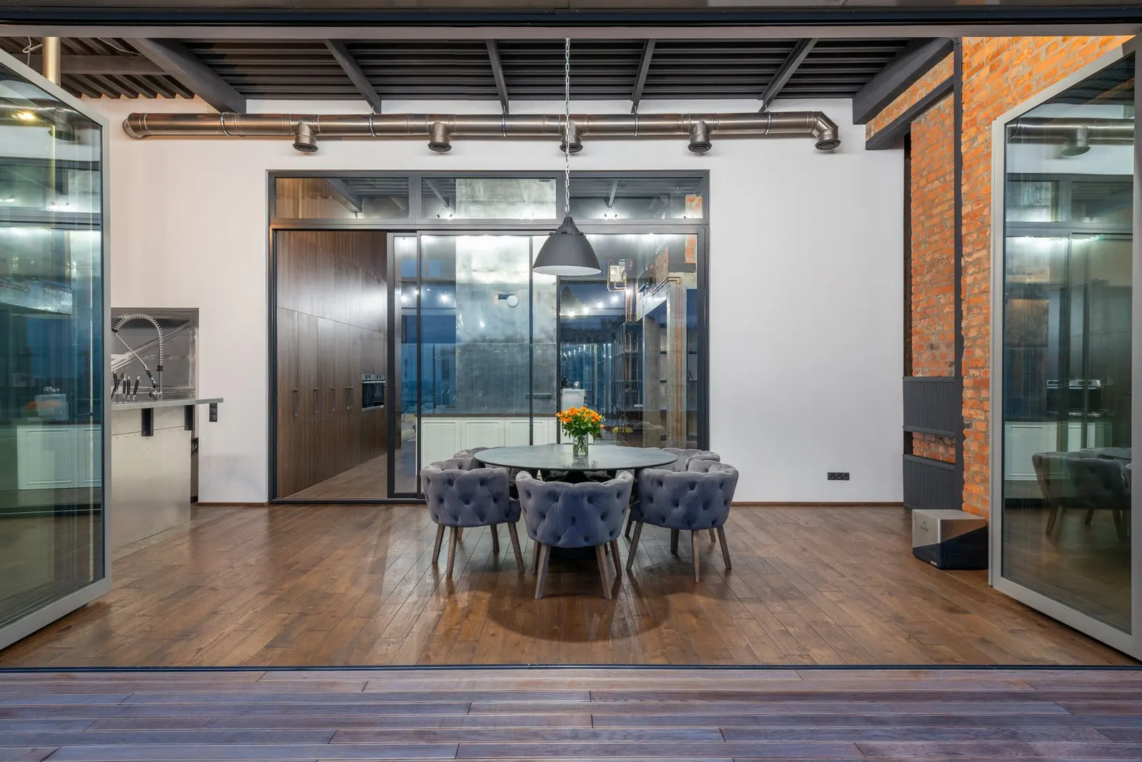 Studio para locação em Piraporinha, São Paulo — Sala de jantar