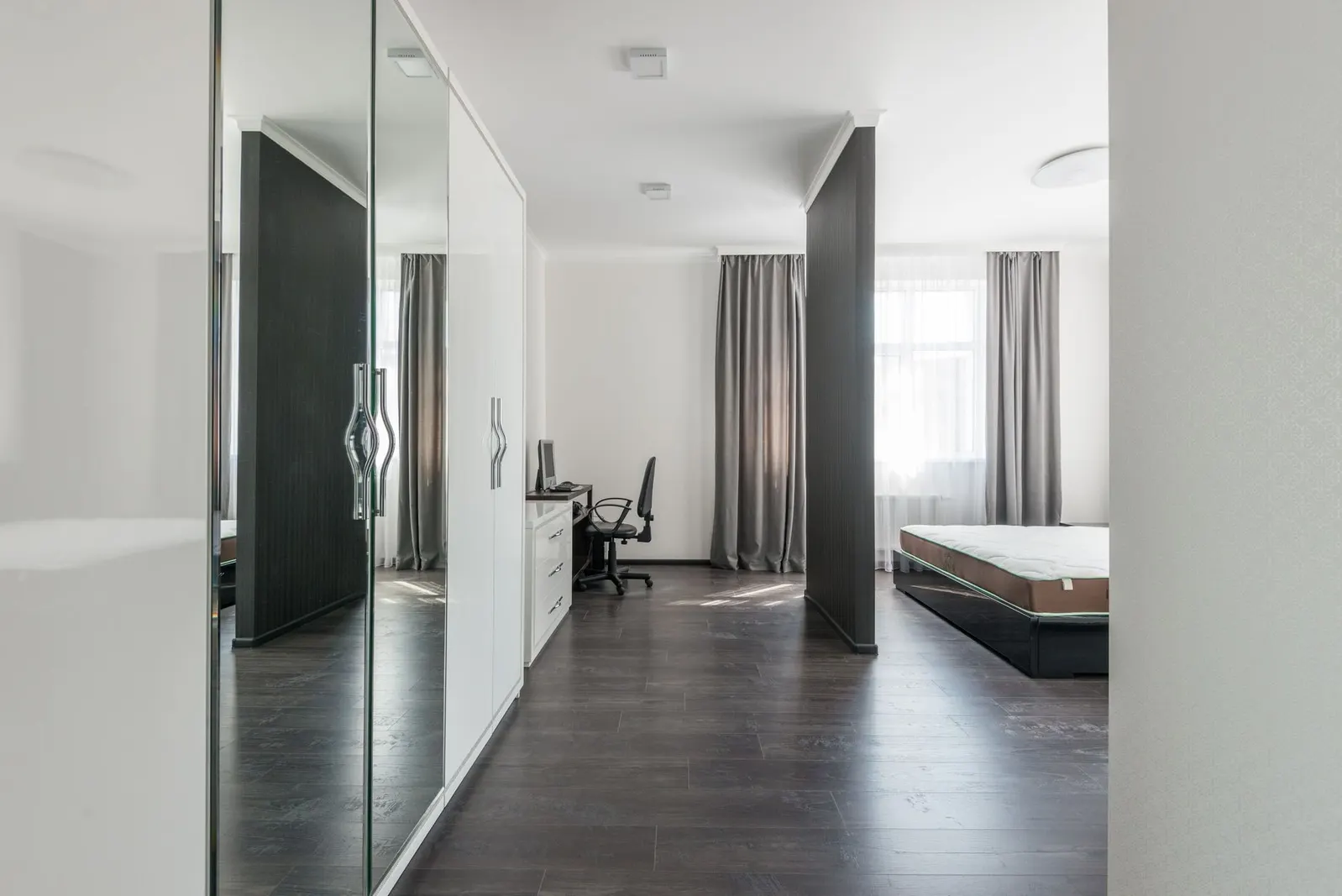 Apartamento 2 dormitórios para locação em Jardim D'Abril, São Paulo — Quarto