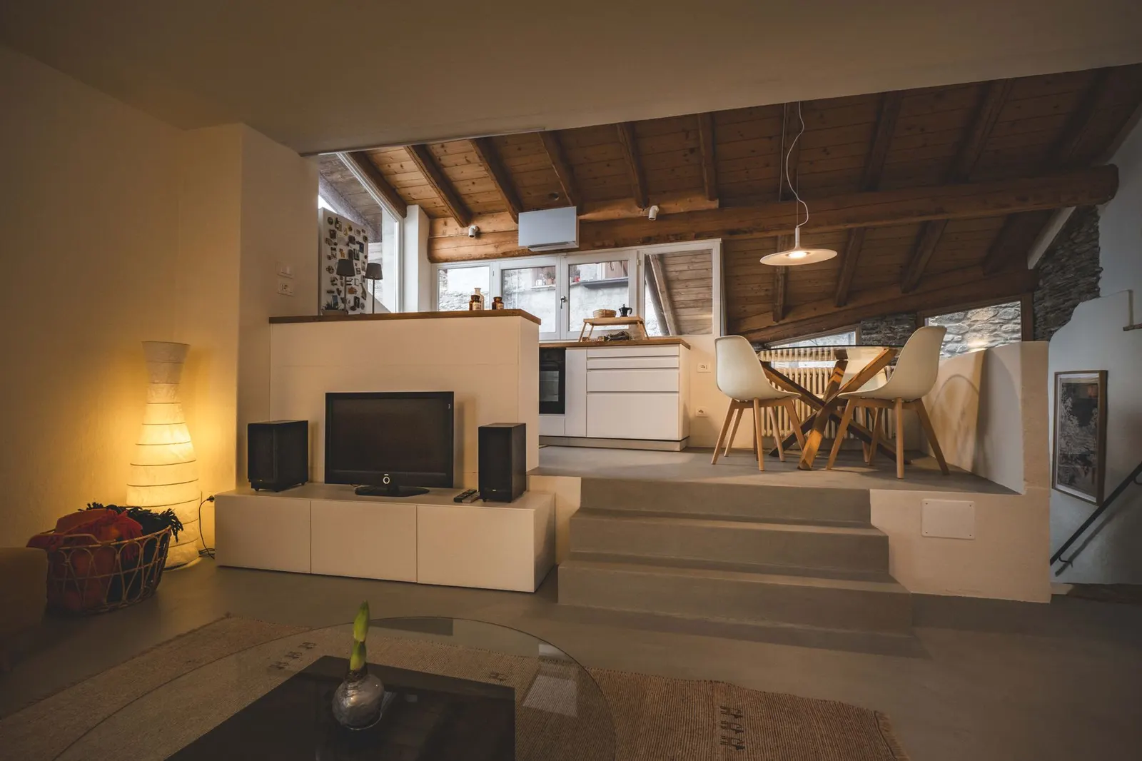 Apartamento 2 dormitórios à venda e para locação em Vila Palmeira, São Paulo — Sala de estar