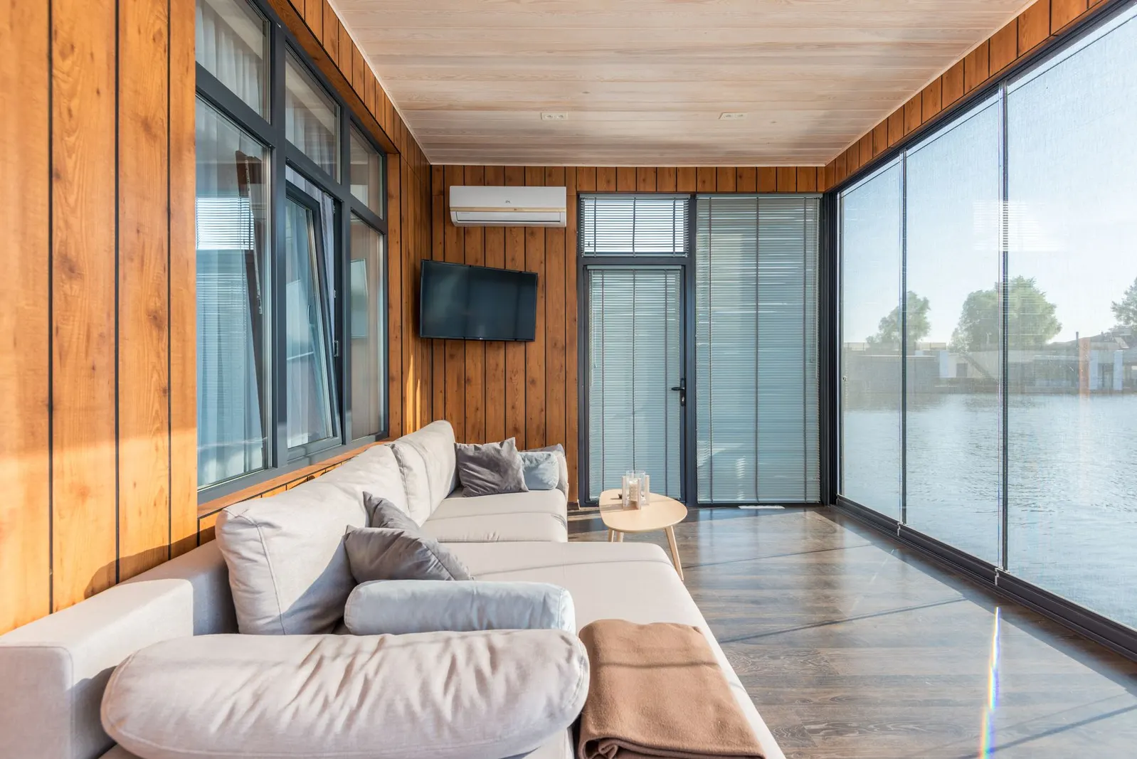 Casa 3 dormitórios à venda em Pau Queimado, São Paulo — Varanda
