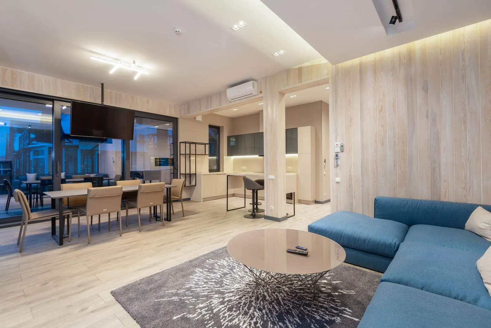 Apartamento 4 dormitórios à venda em Morro Oriente/Regina, São Paulo — Sala de estar
