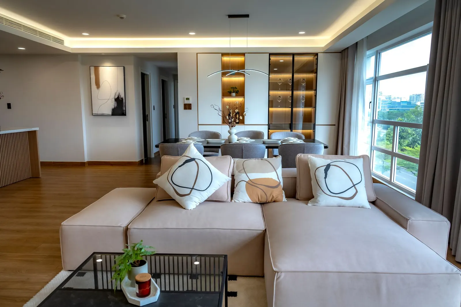 Apartamento 4 dormitórios para locação em Jardim Noronha, São Paulo — Sala de estar
