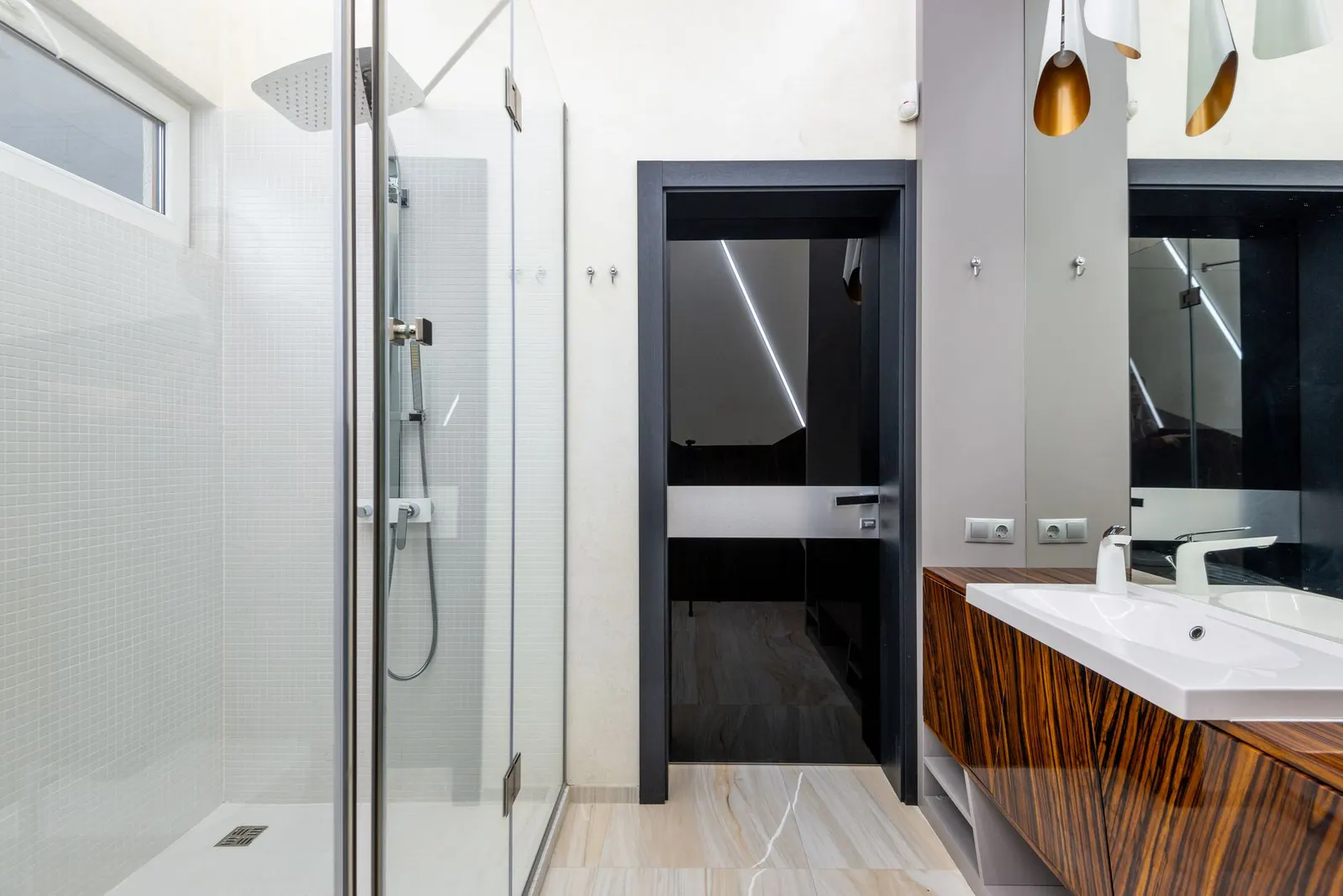 Studio para locação em Da Divisa III, São Paulo — Banheiro