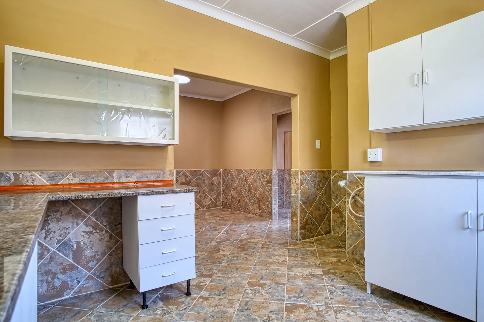 Casa 1 dormitório para locação em Francisco Capara, São Paulo — Cozinha