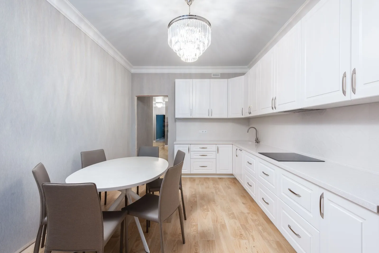 Apartamento 3 dormitórios para locação em Apuanã, São Paulo — Cozinha