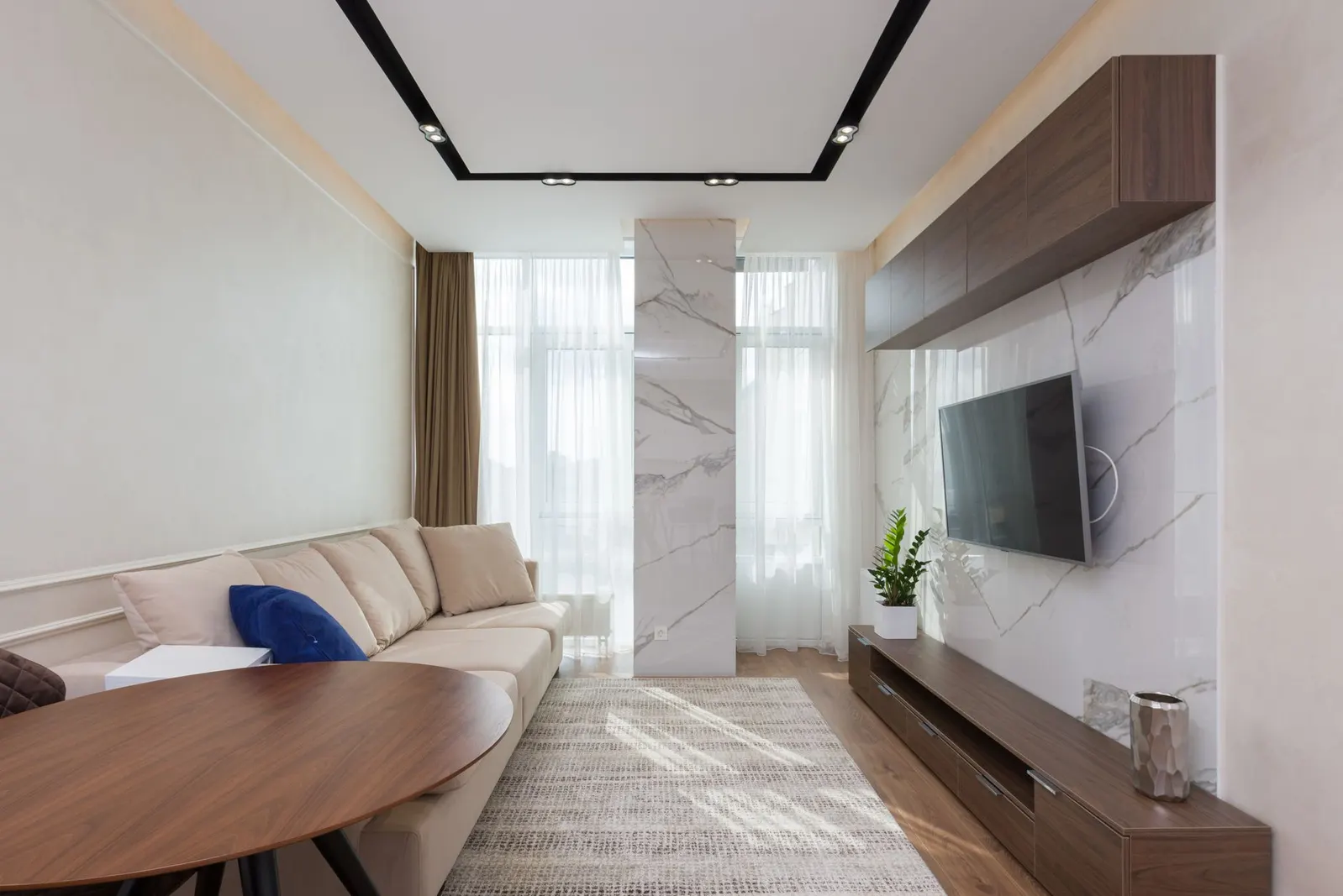 Apartamento 4 dormitórios à venda em Jardim Moraes Prado, São Paulo — Sala de estar