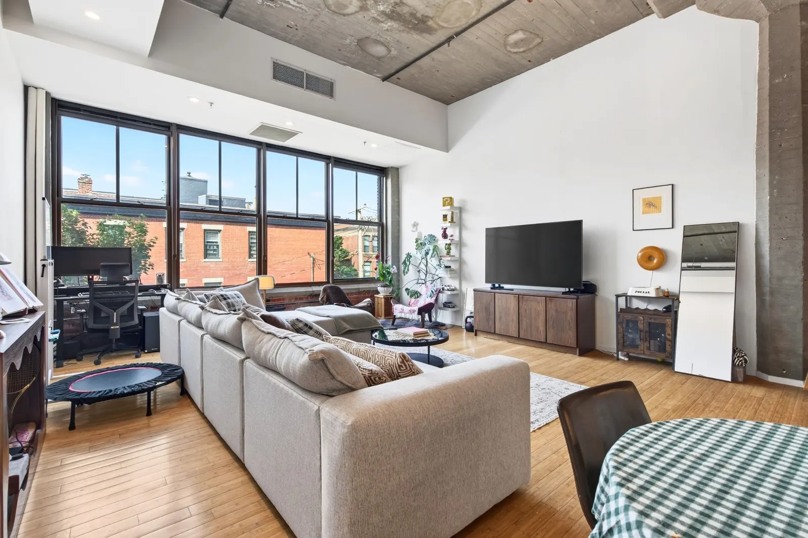 Studio para locação em Sete Praias II, São Paulo — Sala de estar