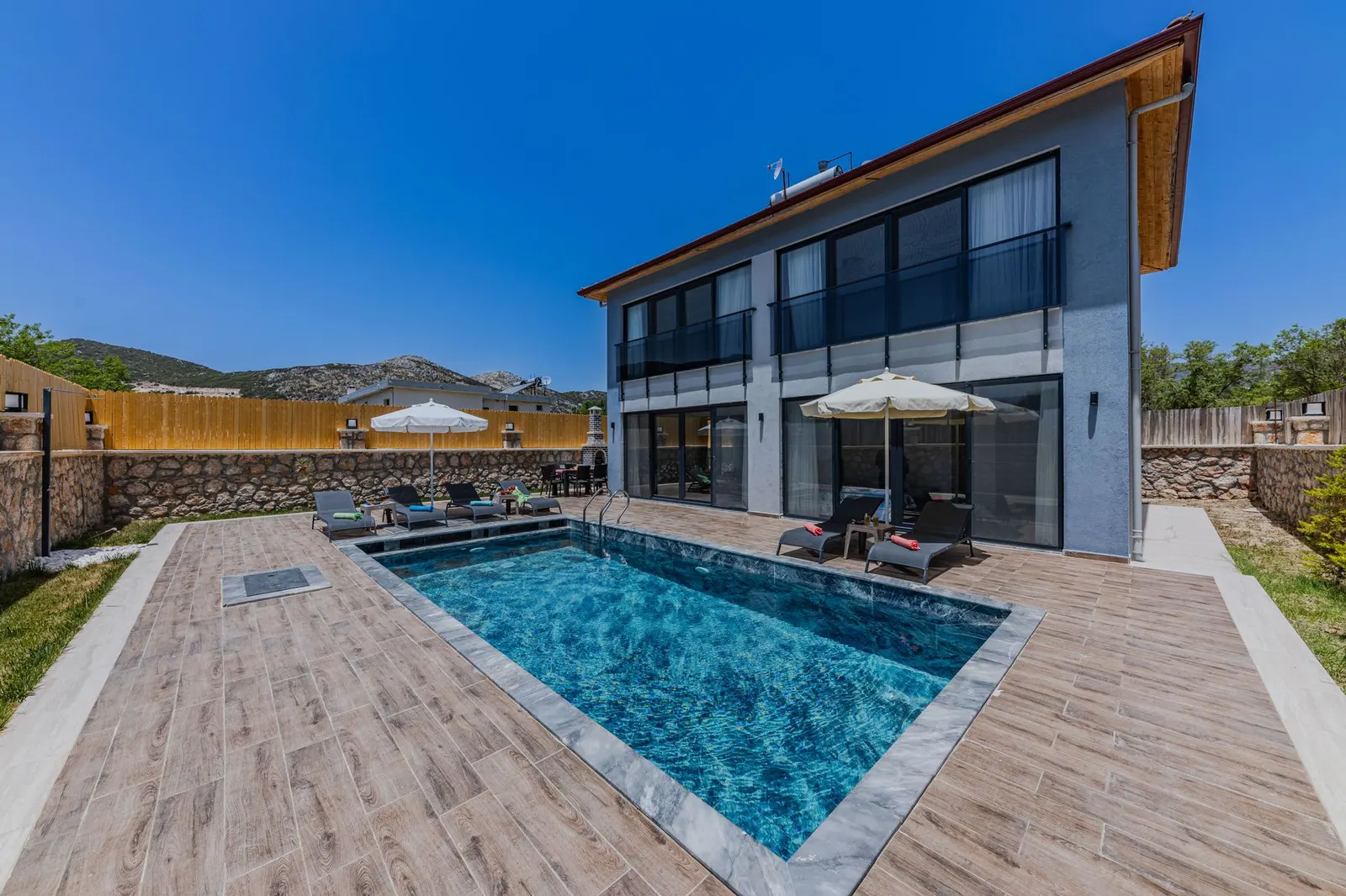 Casa 2 dormitórios à venda em Jurubatuba, São Paulo — Piscina