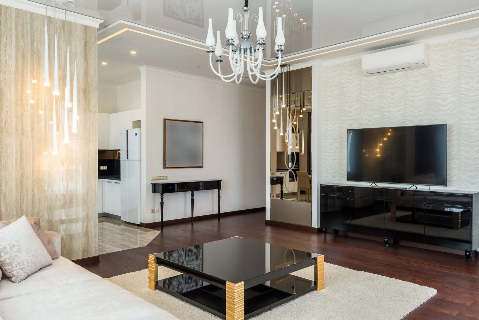 Apartamento 2 dormitórios à venda em Jardim Paraná, São Paulo — Sala de estar