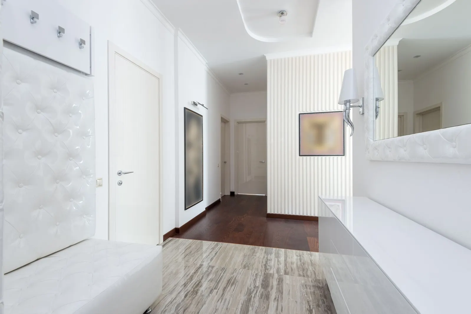 Apartamento 5 dormitórios à venda em Comunidade do Tudo, São Paulo — Hall de entrada