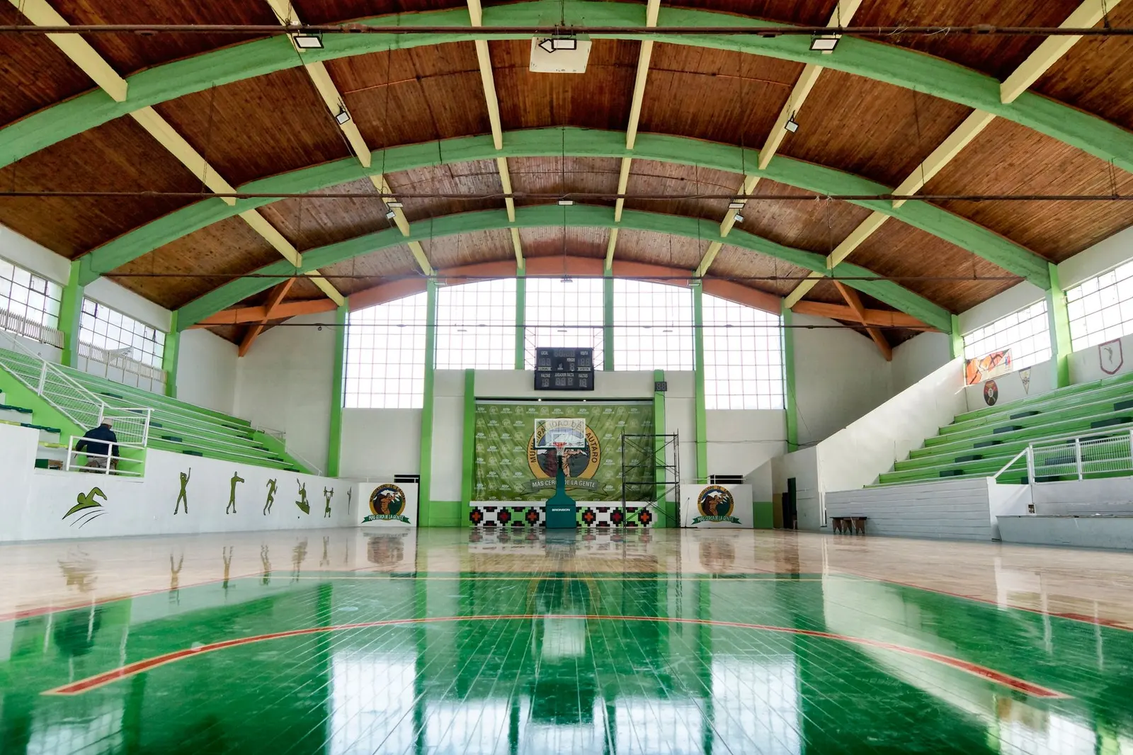 Home Club — Academia