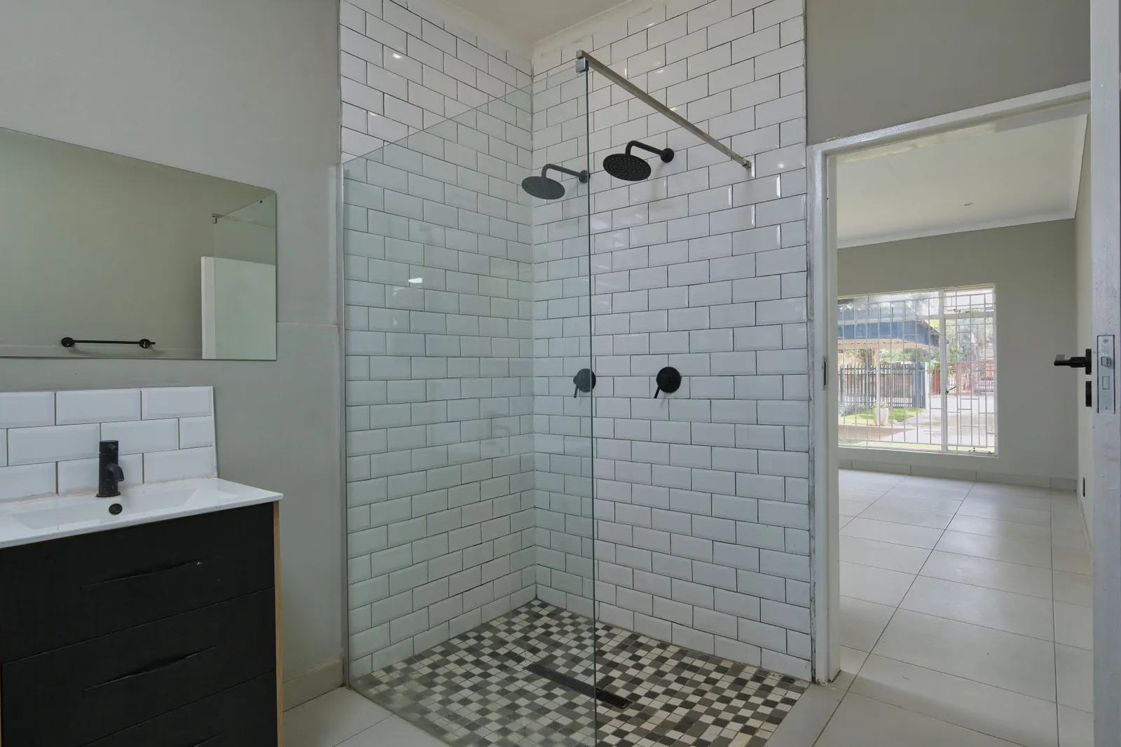 Casa 1 dormitório à venda em Vila Itaim, São Paulo — Banheiro
