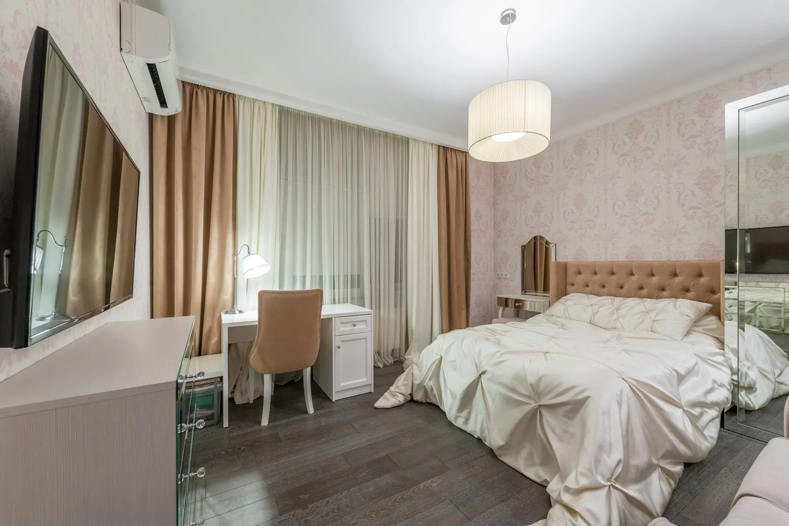 Studio à venda e para locação em Parque Figueira Grande III, São Paulo — Quarto