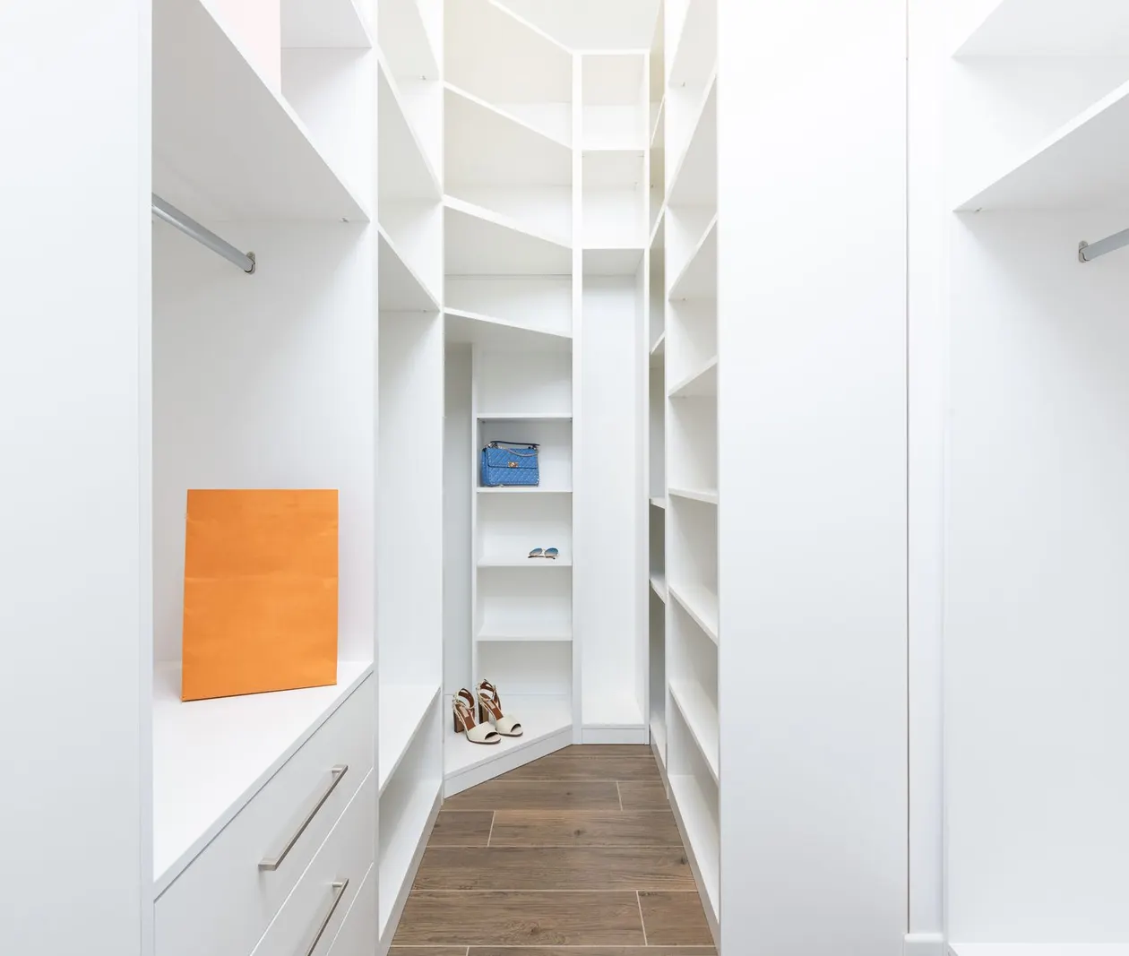 Studio à venda em Jardim Capelinha, São Paulo — Closet