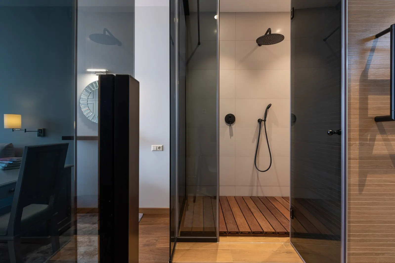 Apartamento 4 dormitórios à venda em Núcleo Popular Santos Dias da Silva, São Paulo — Suíte